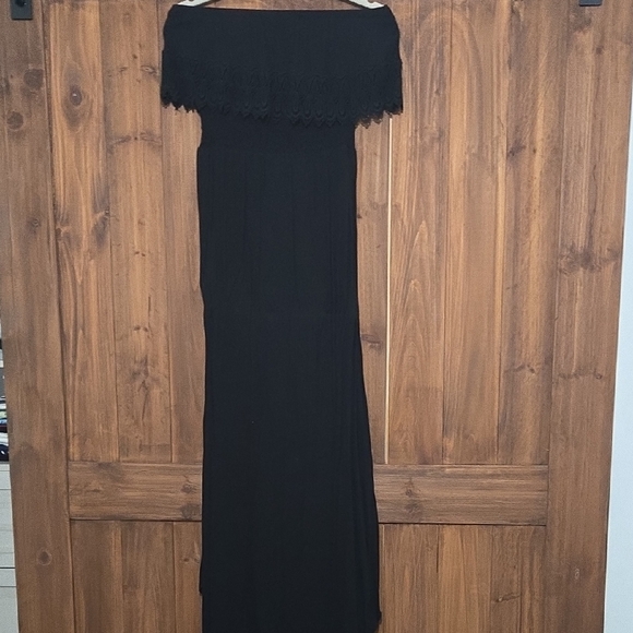 American Rag Dresses & Skirts - American Rag Black Strapless Dress